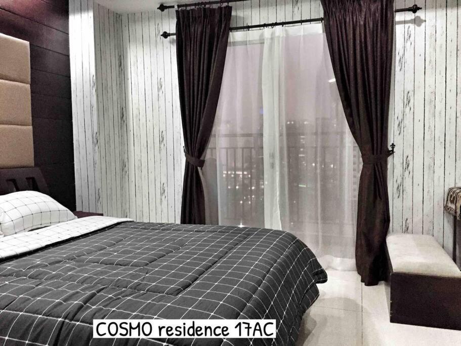 40 Percent Off 1br View In Superb Location *